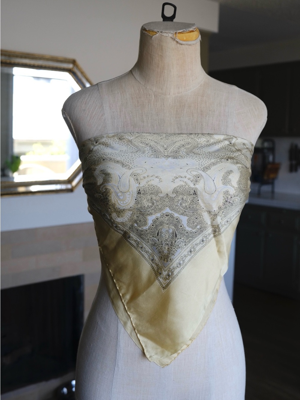 pale yellow scarf